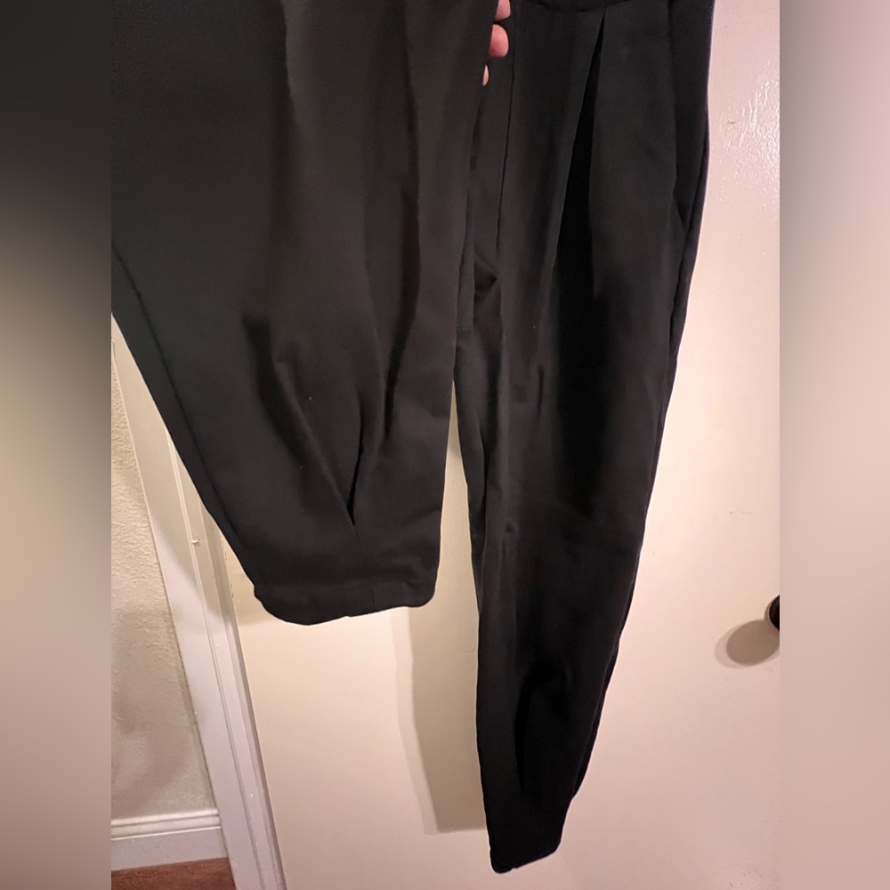 Express baggie legs jumpsuit size S thick material - Picture 5 of 8